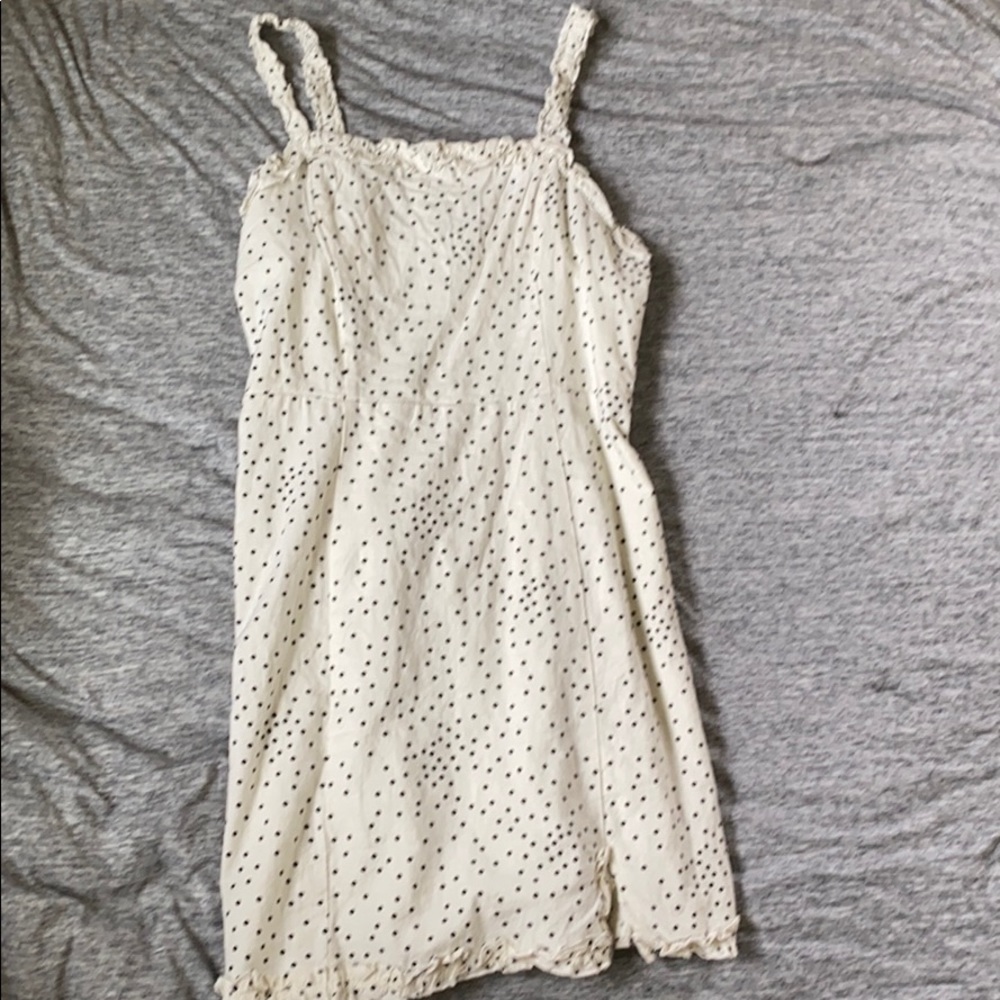 UO white and black dress